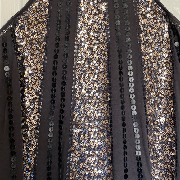 Express sleeveless T-shirt with sequins - Picture 2 of 4